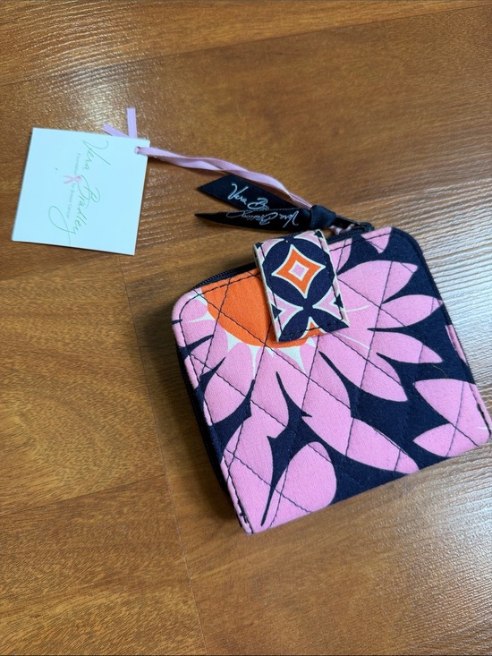 Vera Bradley Handbags - Vera Bradley Pink & Navy Quilted Zip Wallet